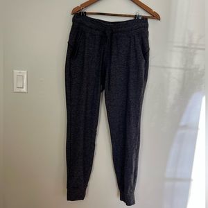 Lululemon Ready to Rulu pant